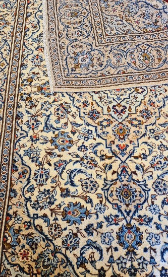 Kashan Persian Rugs – Premium Handmade Cream Wool Rug for Elegant Homes