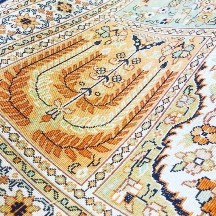 Guaranteed Original Hand Knotted Silk Wool Rug (90 x 150 cm)