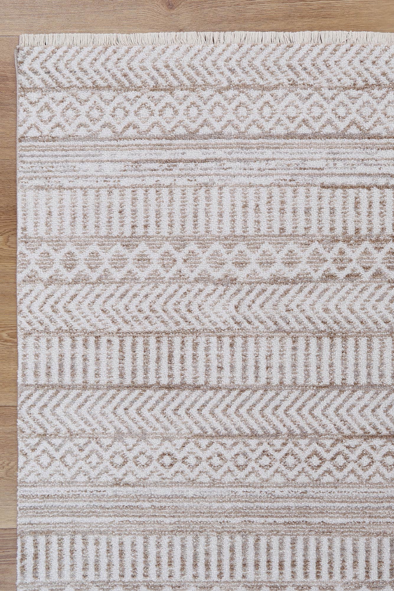 Melbourne KermanBeige Tribal Soft Rug