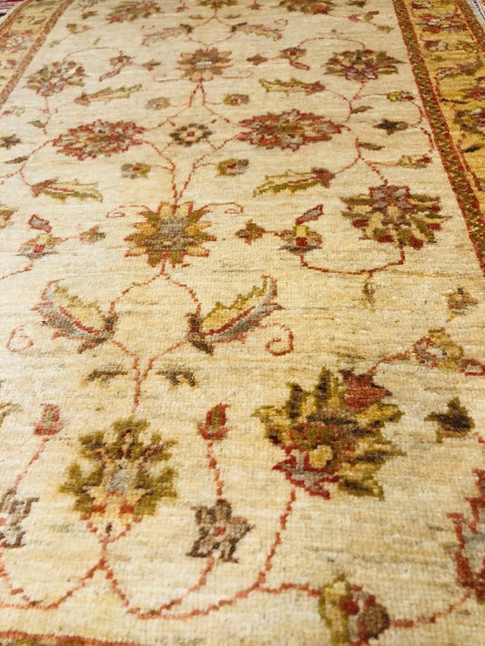 This Fantastic Handmade Hand Knotted Rug is Durable and Stylish (85 x 130 cm)This Fantastic Handmade Hand Knotted Rug is Durable and Stylish (85 x 130 cm) - /products/handmade-stylish-rugs-85x130