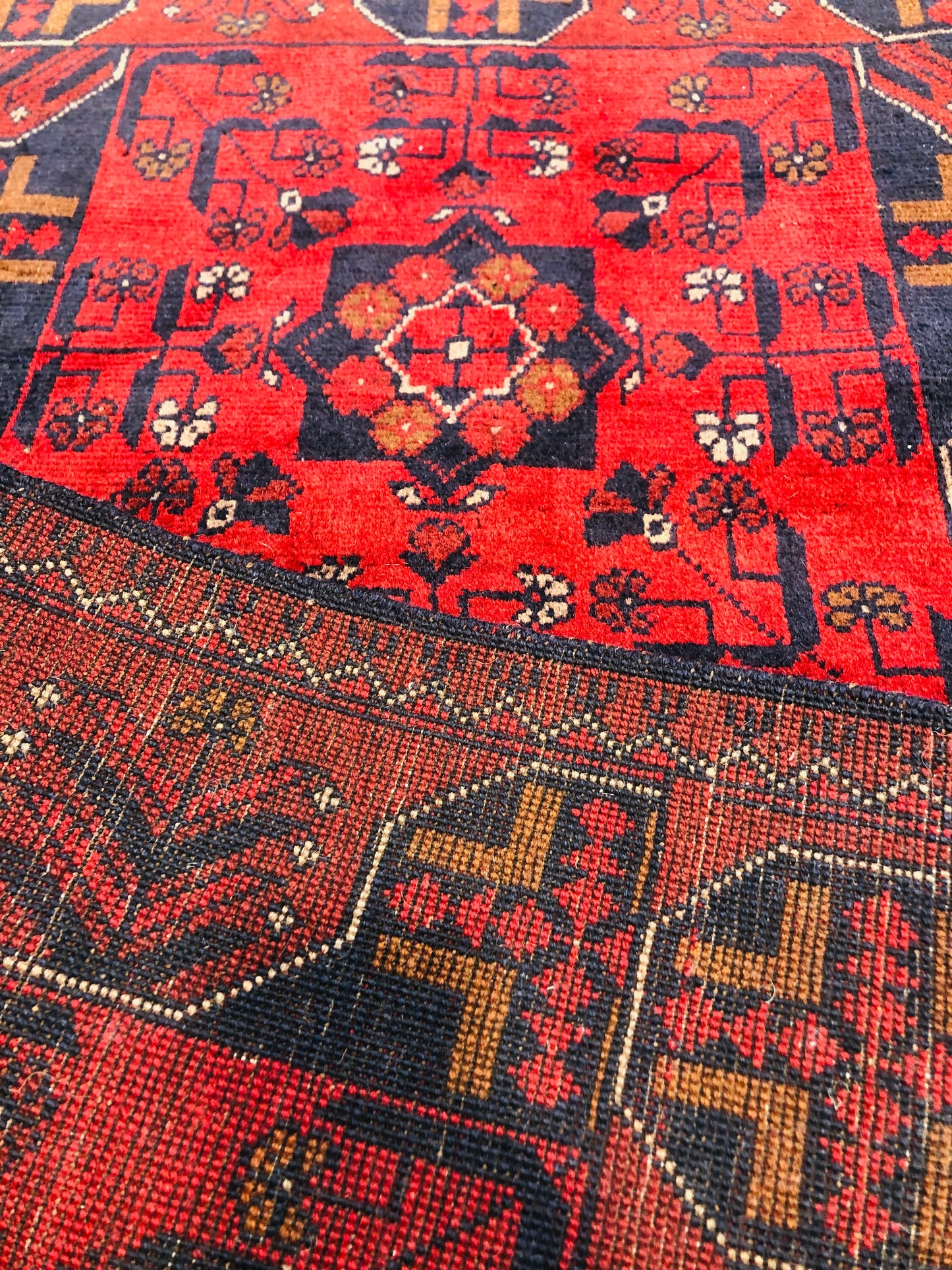 Khal Handmade Persian Rug with Intricate Patterns (130 x 80 cm)