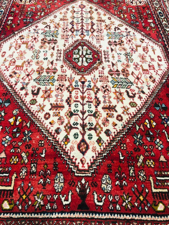 Traditional Elegance Persian Yalameh Rug (145 X 100 cm)