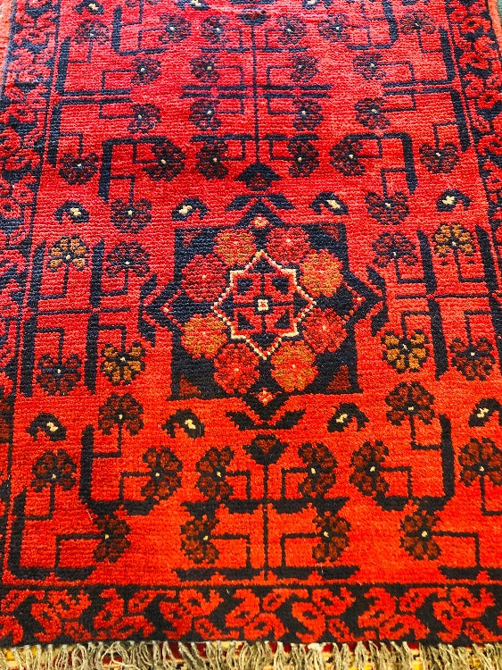 Khal Handcrafted Mohammadi Rug in Traditional Design (103 X 51 cm)