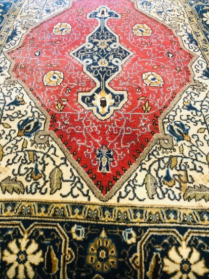 Persian 100 x 155 cm Authentic Persian Rugs