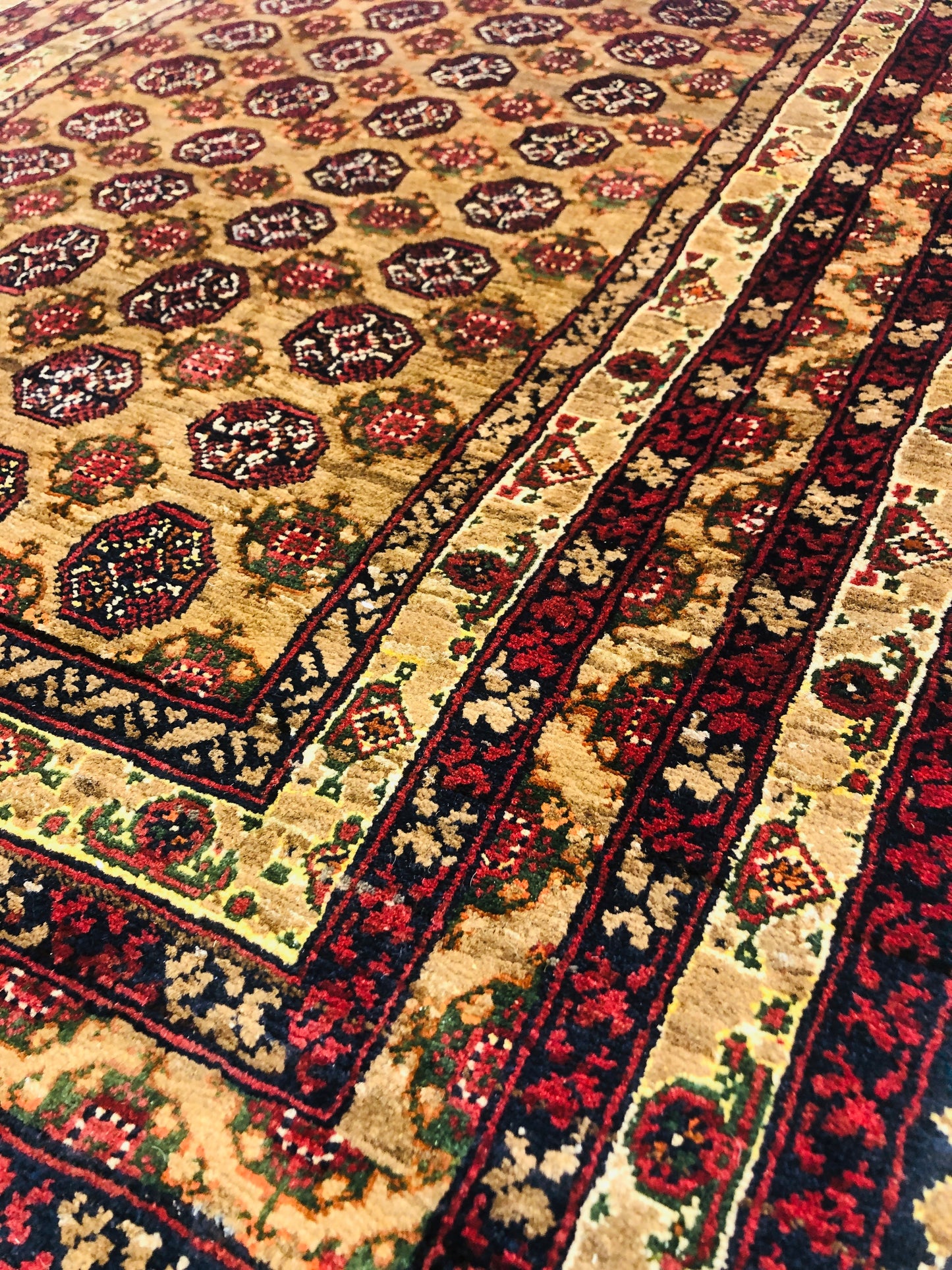 Traditional Bukhara Handmade Woven Rugs (95 X 140 cm)
