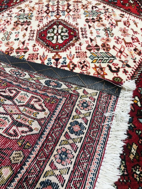 Traditional Elegance Persian Yalameh Rug (145 X 100 cm)