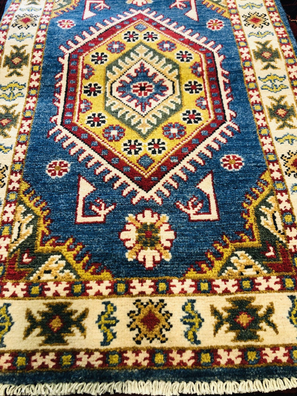 Hand-knotted Durable Chubi Rugs (90 X 60 cm)