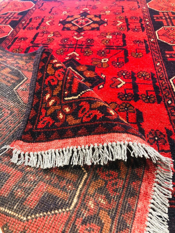 Khal Hand Knotted Traditional Wool Rug with Classic Patterns (100 X 150 cm)