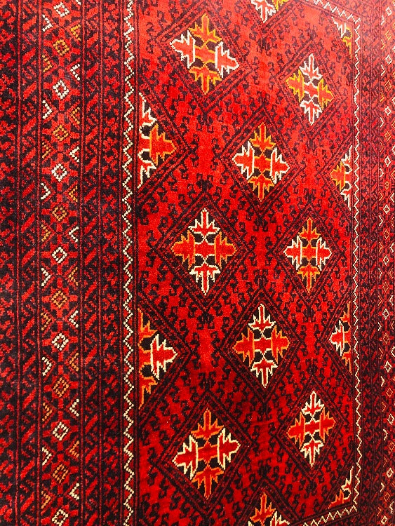 Handmade Woven Rug with 3 Months Weaving Craftsmanship (95x150cm)