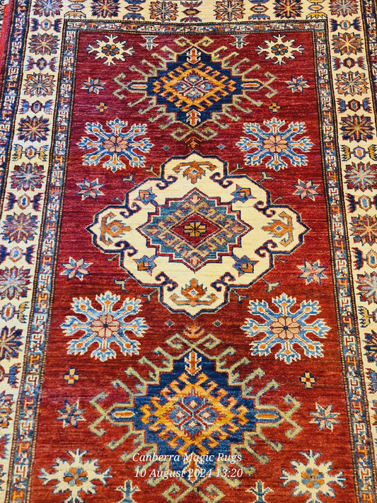 handmade woven rugsGeometric design of Super Kazak (103 x 153 CM) - /products/super-kazak-handmade-woven-rugs-102-x-155-cm