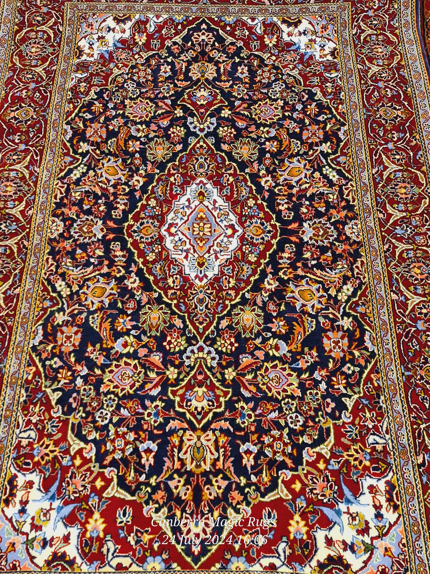 140 X 220 cm r