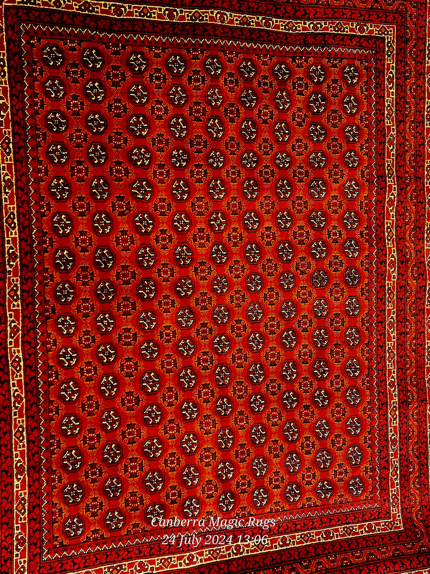 Bukhara Rugs – Exquisite Afghan Craftsmanship (150 X 200 CM)