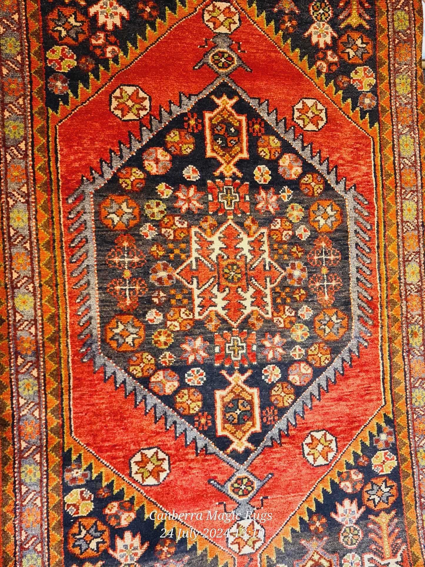 Persian Shiraz Qashkai Rug