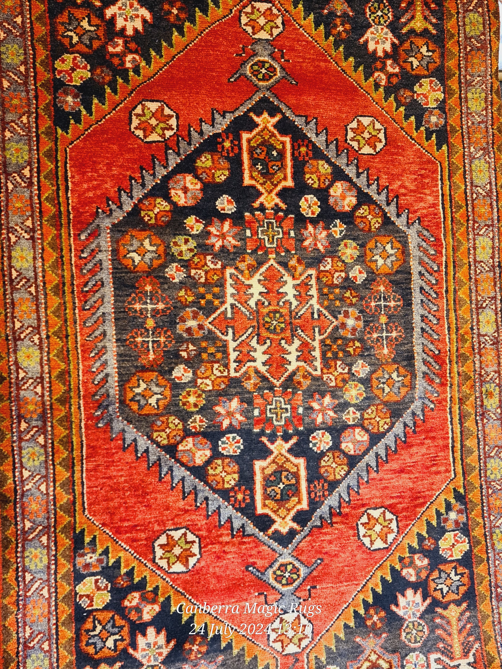 Persian Shiraz Qashkai Rug