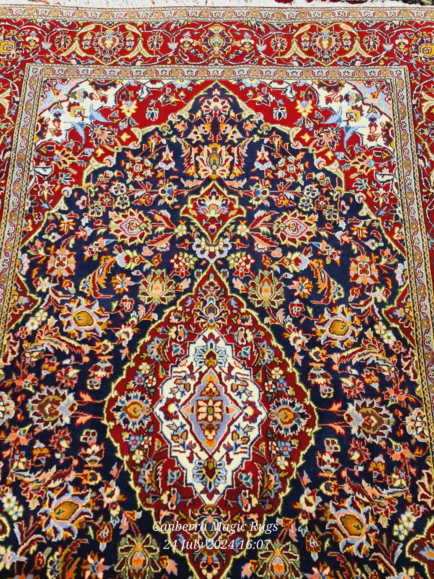 140 X 220 cm r