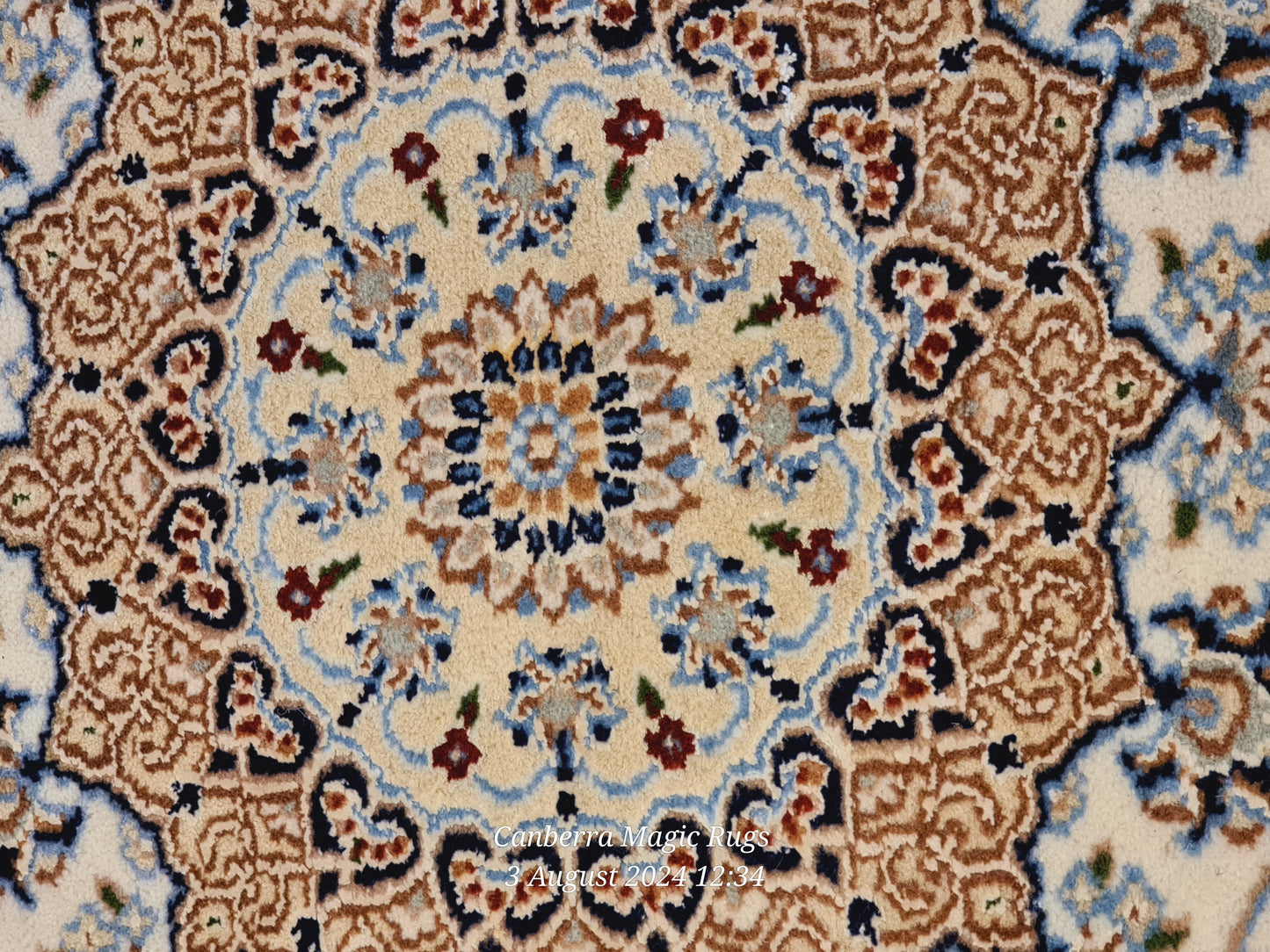 Persian Nain Wool Silk Rug – Premium Nain Persian Rug Collection