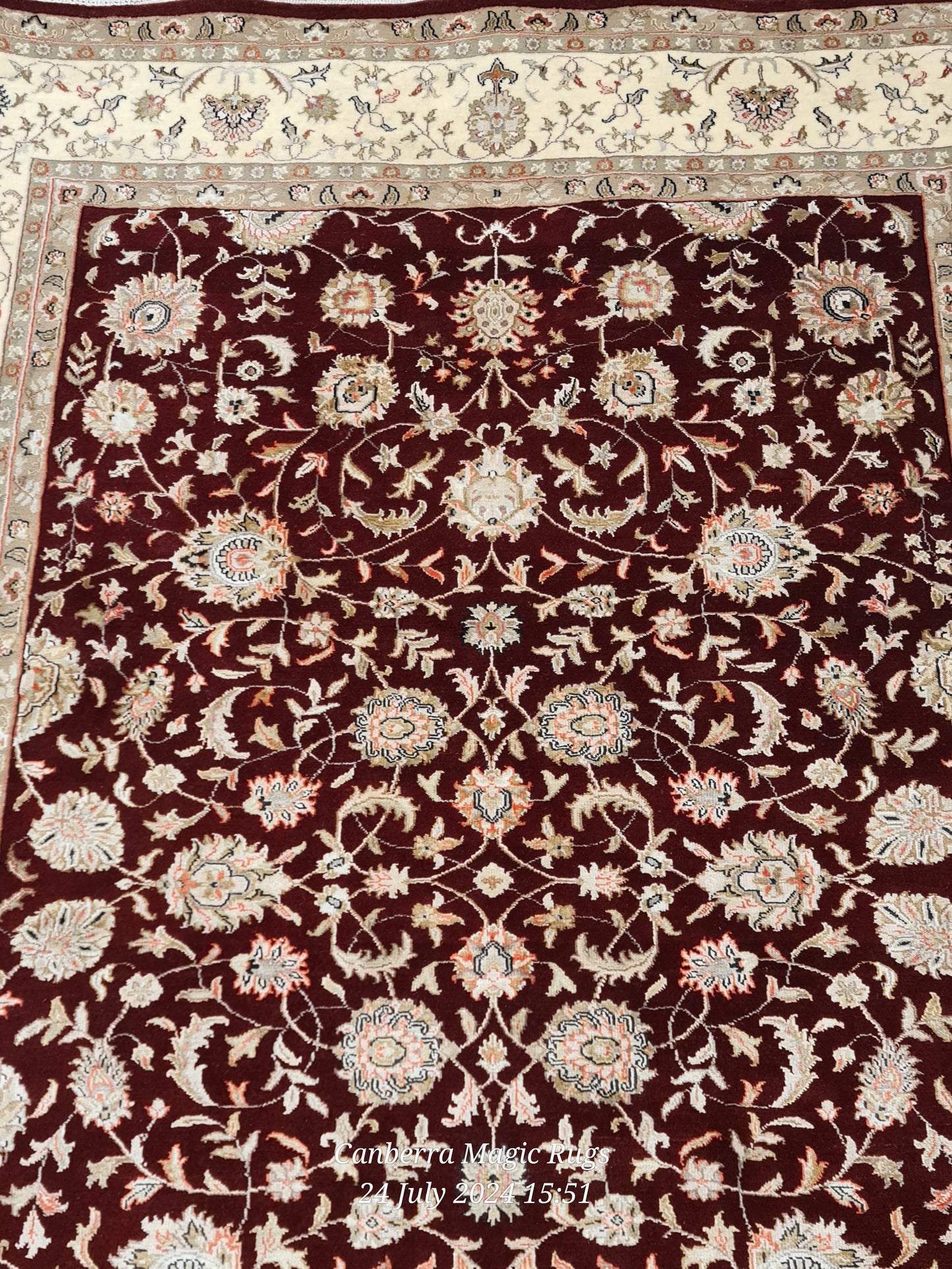 170 X 240 cm