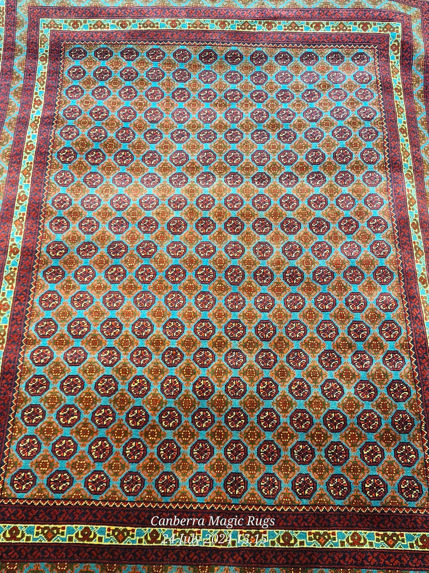 Hand Knotted Unique Oriantal Bukhara Rug (150 X 200 CM)