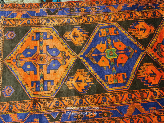 Guaranteed Original Hand Knotted Silk Wool Rug (140 x 250 cm) - /products/original-hand-knotted-silk-wool-rug-140x250-cm