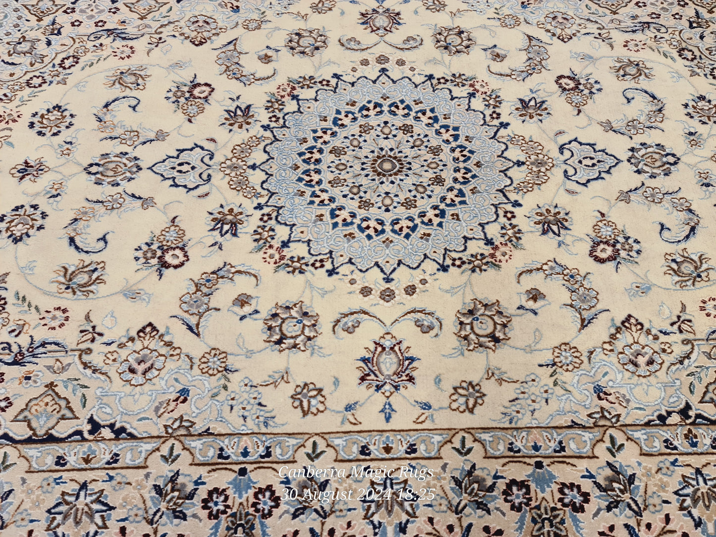 Persian Nain Wool & Silk Rug (65 X 125 CM)