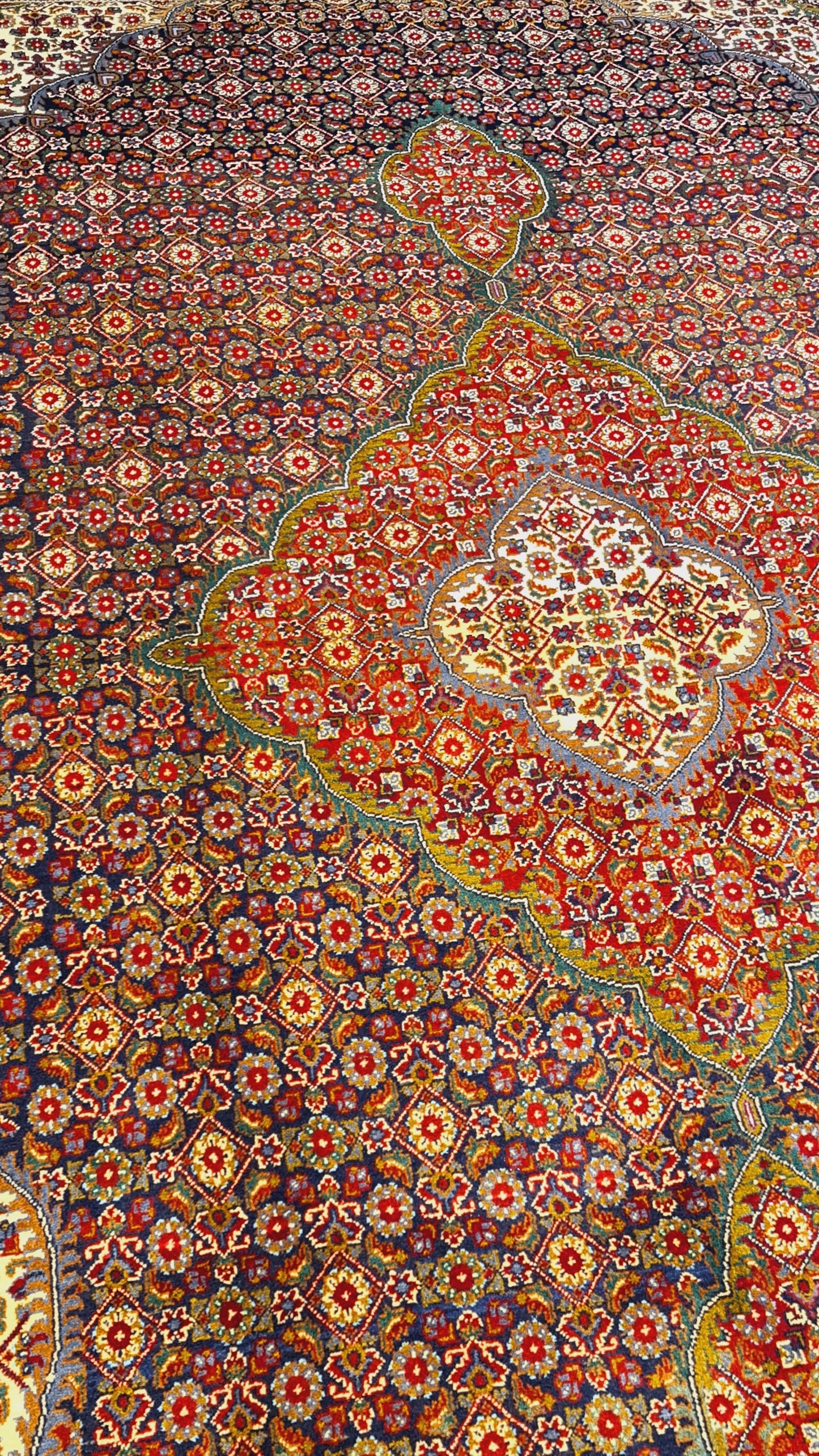 Superfine Persian Tabriz Rug made from pure Lamb's Wool pile