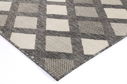 Sisalo Diamond Patterned Rug