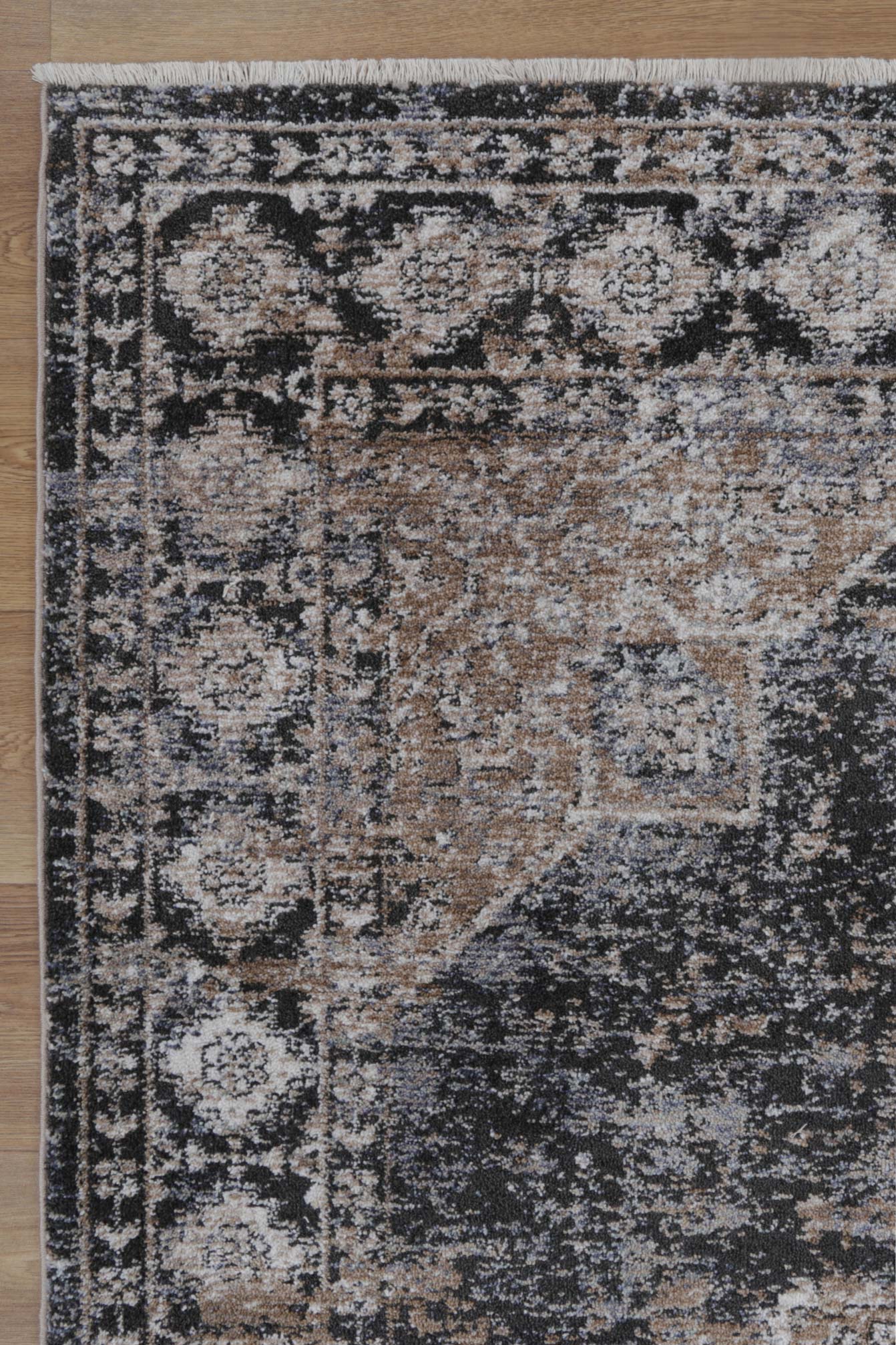 Baile Lakeland Vintage Inspired Rug