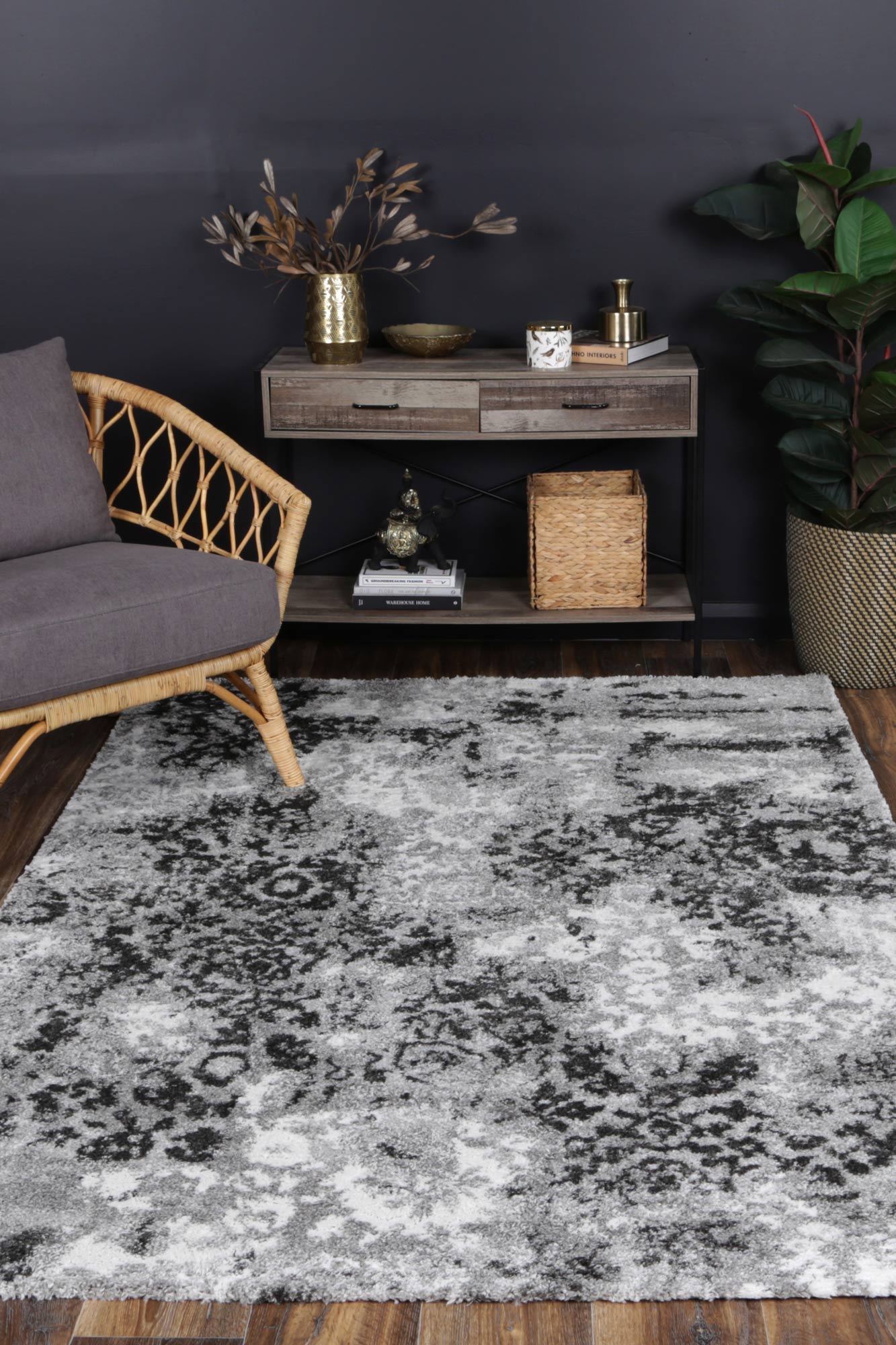 Century Nero Grey Plush Rug