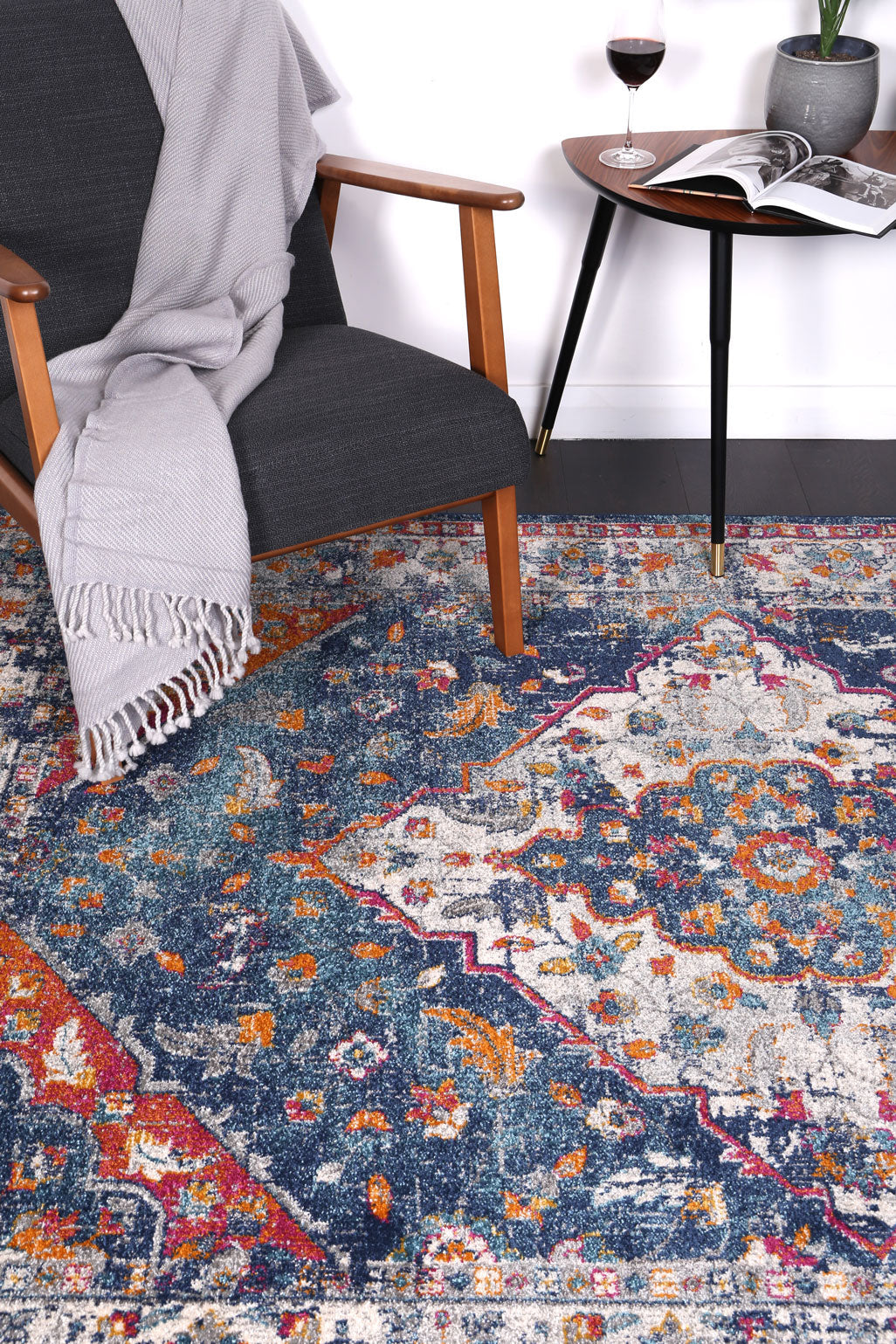 Delicate Medalion Multi Coloured Rug