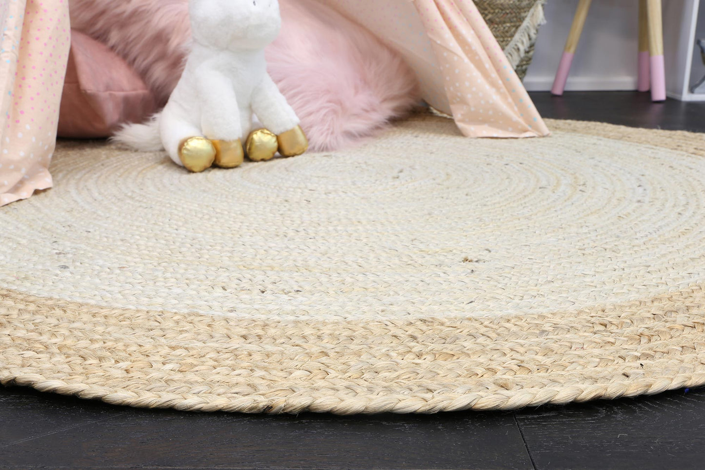 Hampton Centre Pearl Jute Round Rug