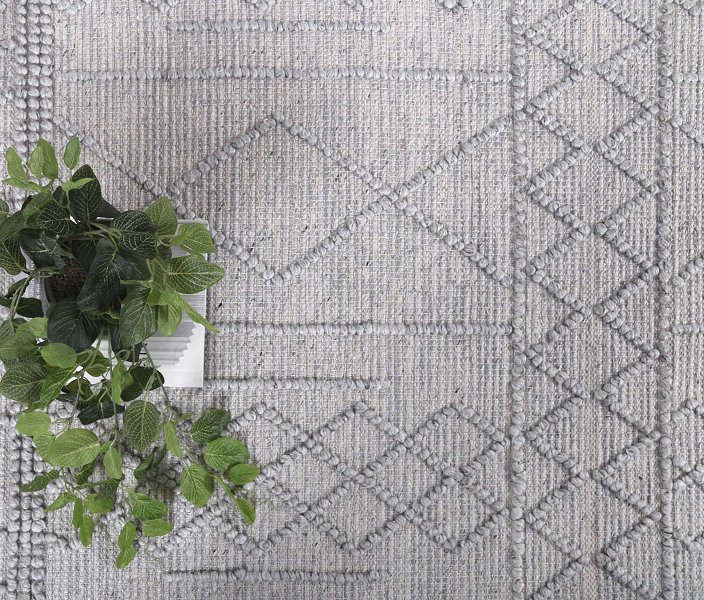 Himalaya Diamond Tribal Grey Wool Rug