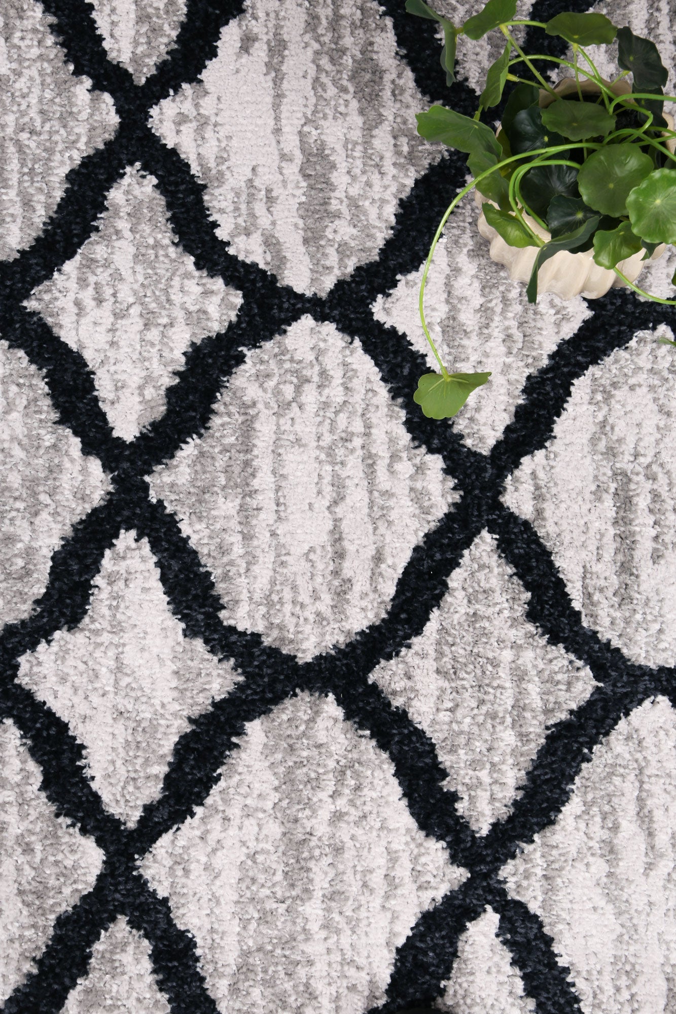 Kimberley Repeat Charcoal Contemporary Rug