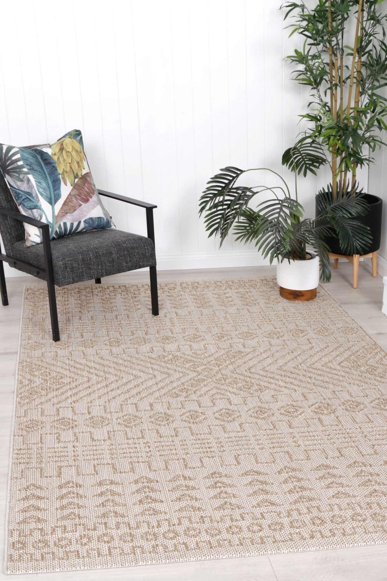 Maldives Bresha Indoor / Outdoor Beige Rug