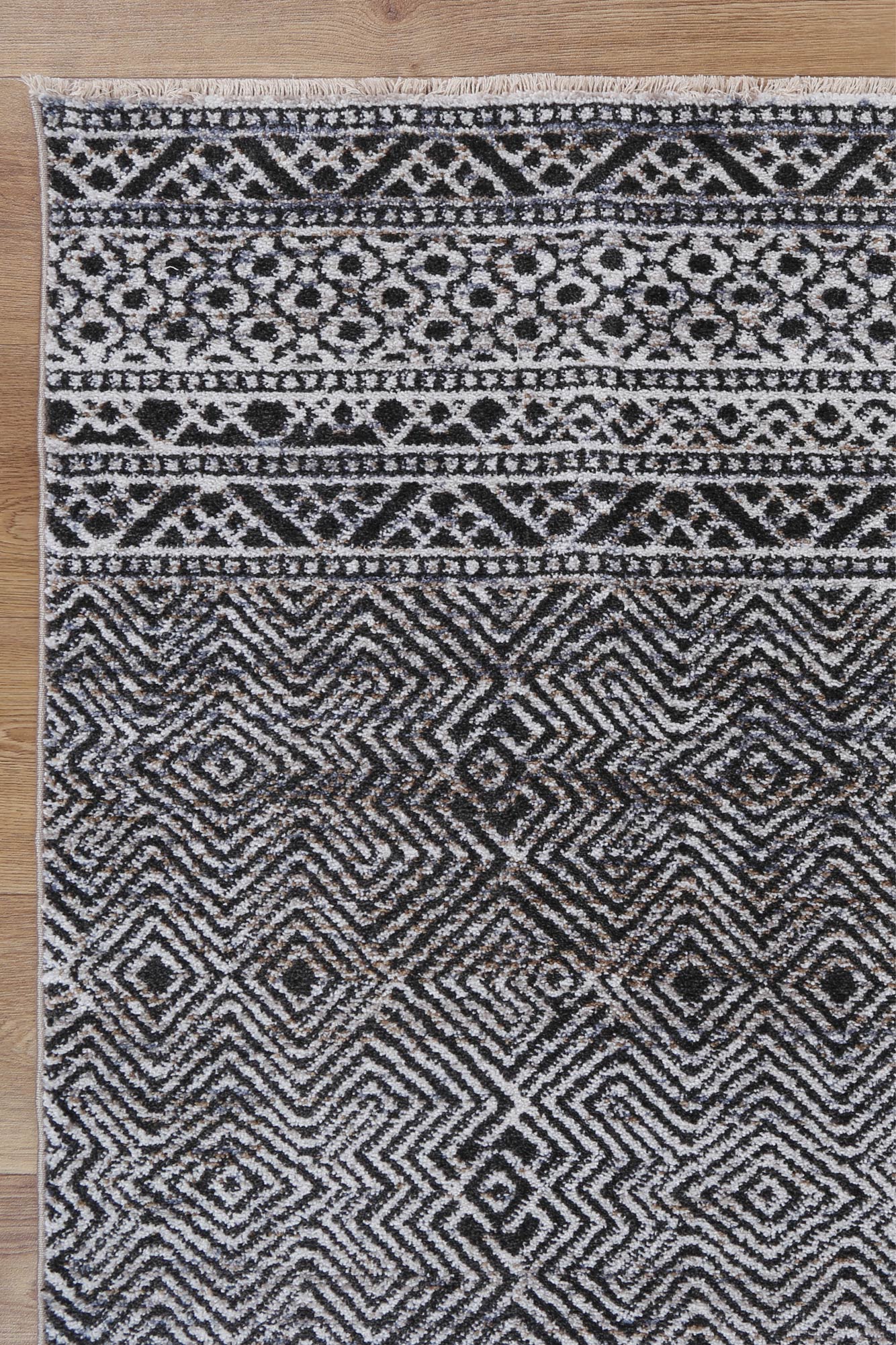 Melbourne Zaranj Charocal Tribal Soft Rug