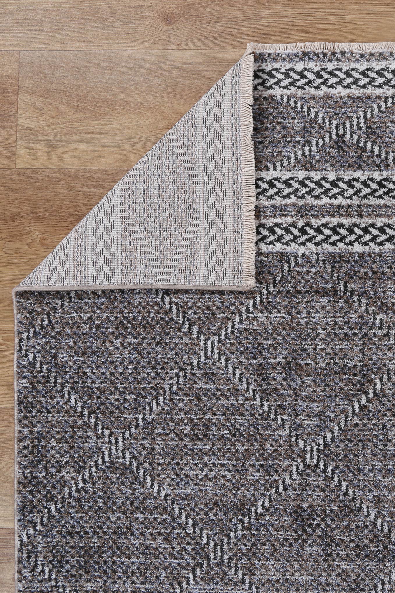 Melbourne Aleppo Charcoal Contemporary Soft Rug