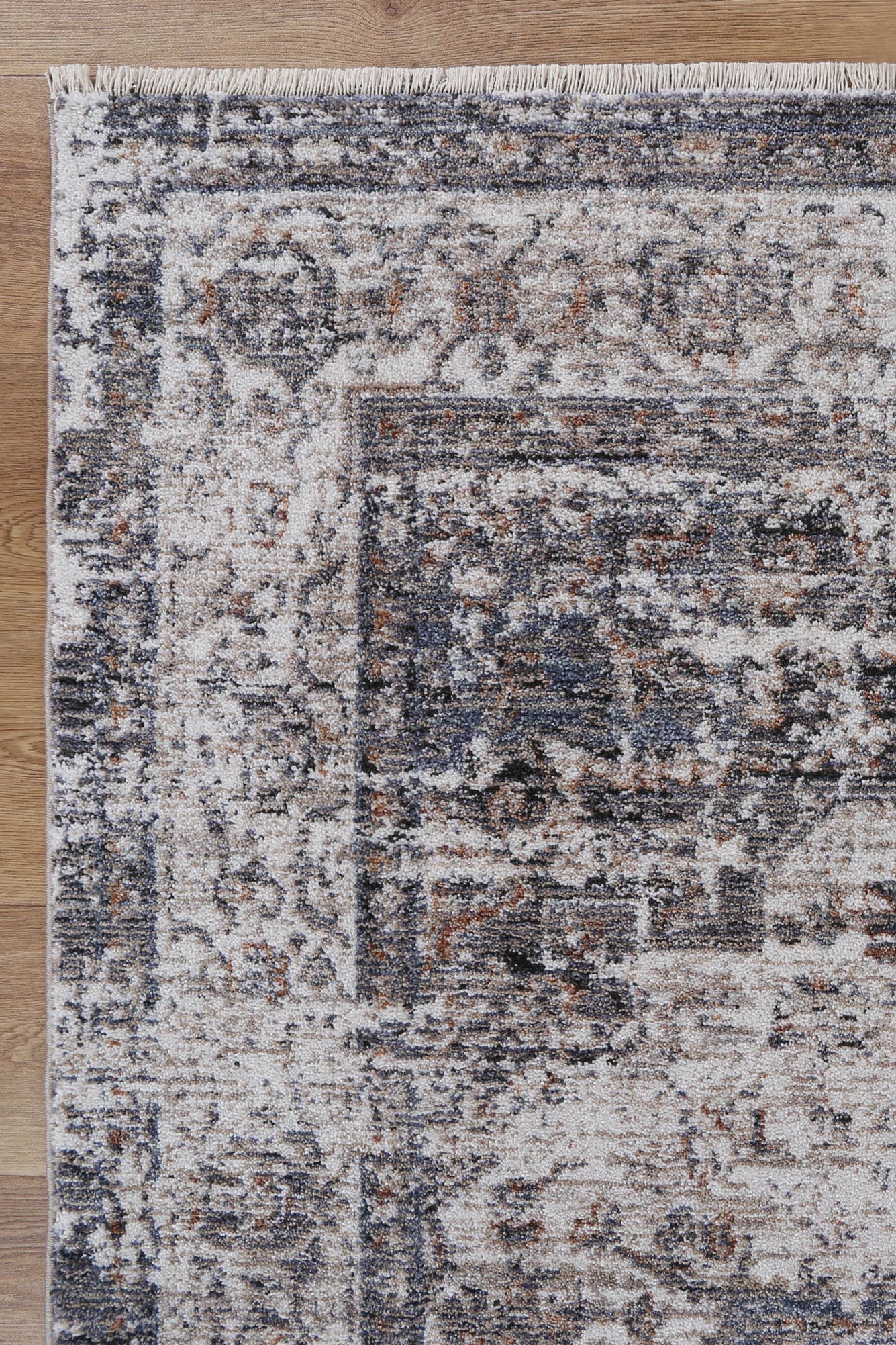 Melbourne Multan Ash Traditional Soft Rug