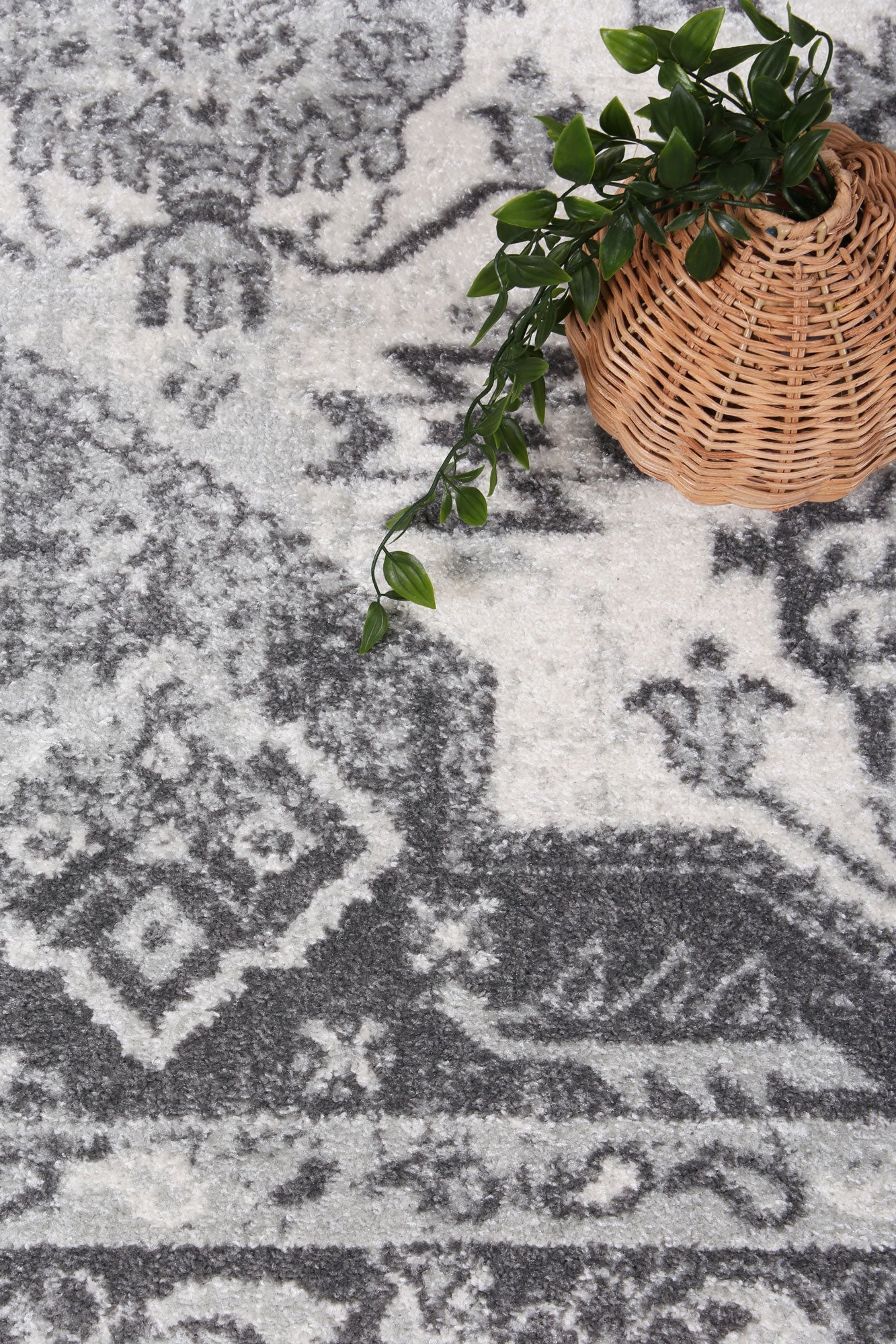 Provence Pau Cream & Grey Traditional Rug