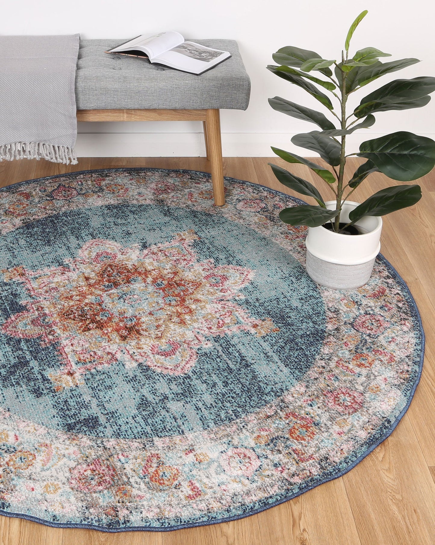 Salsa Brentwood Transitional Navy Round Rug