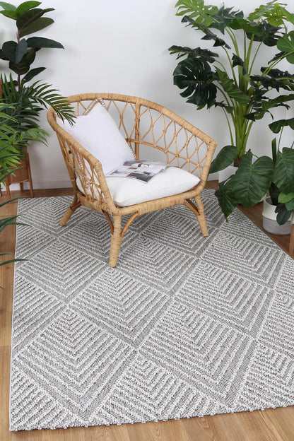 Vanuatu Menapi Ash Geometric Flatweave Rug