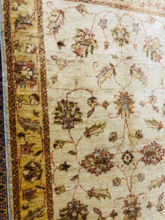 This fantastic handmade hand knotted rug is durable and - /products/chubbi-130-x-85-cm