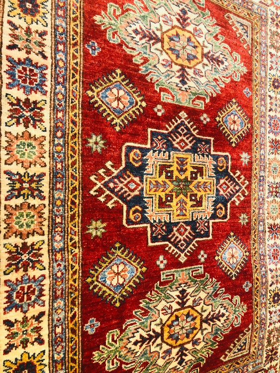 This piece of Art has a natural Ghaznee silky WOOL