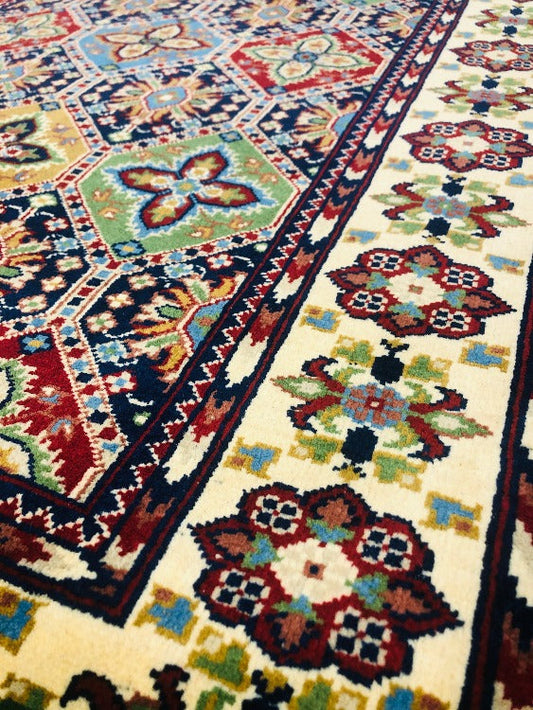 Marinos Handmade Rug (190 x 102 cm)Marinos Handmade Rug (190 x 102 cm) - /products/marinos-handmade-rug-190x125-cm