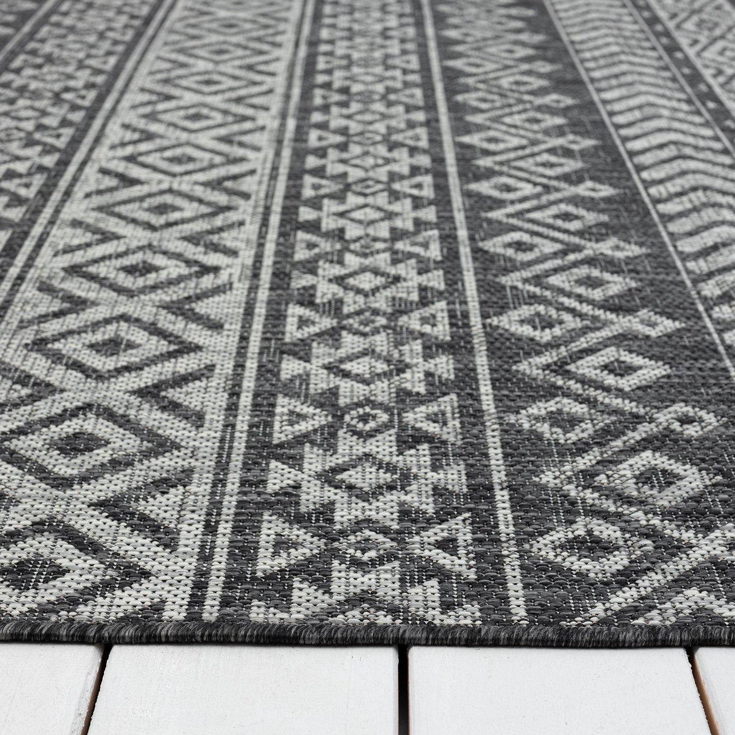 Alfresco 421 Charcoal Runner