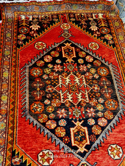 PERSIAN piece of Art Shiraz Rug