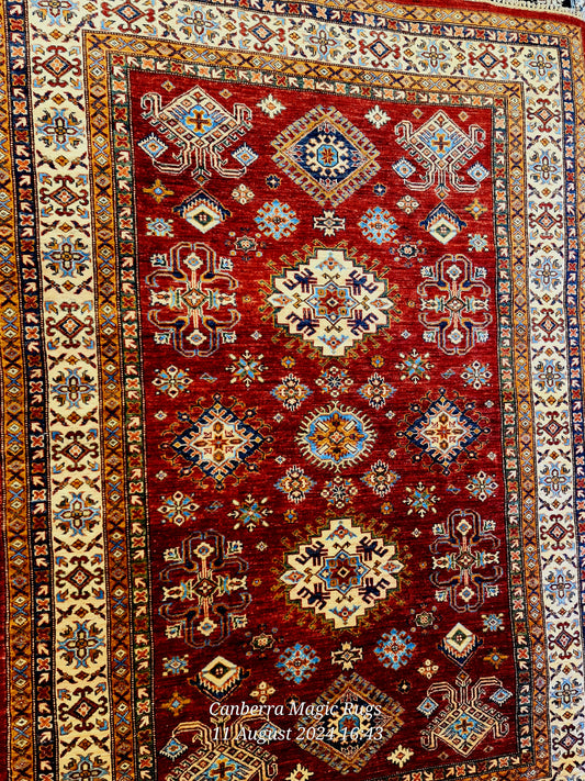 Super Kazak 180 X 260 CMSuper Kazak 180 X 260 CM - /products/copy-super-kazak-120-x-184-cm