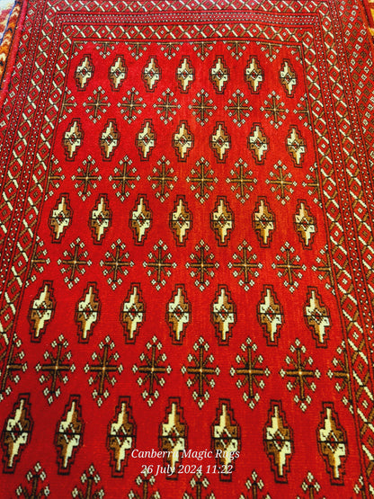 Persian Turkmen Rugs Online (65 X 125 CM)